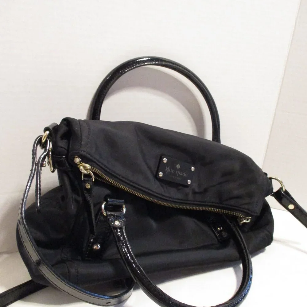Kate Spade Bag Woman Medium Black Cream Red Top Zip Pockets Shoulder Hand Bag